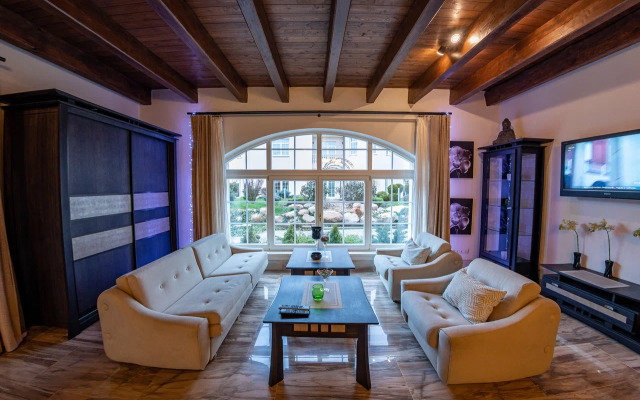 Zen S Vannoj SPA I Terrasoj Villa