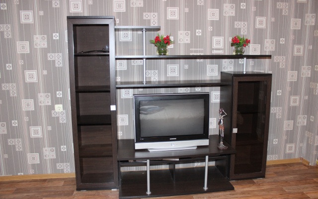 Апартаменты Симбирцева 44 Тополь