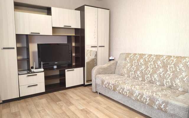 Квартира 2-комнатная в Омске на Рождественского 1В