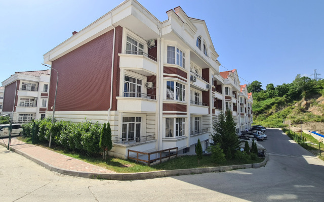 Dvukhkomnatnaya S Balkonchikom V Adlere Zhk Kurortny Flat