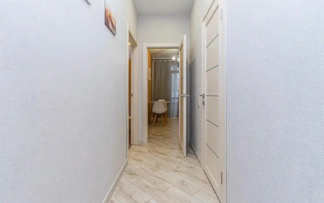 So Svetlym Remontom Apartments