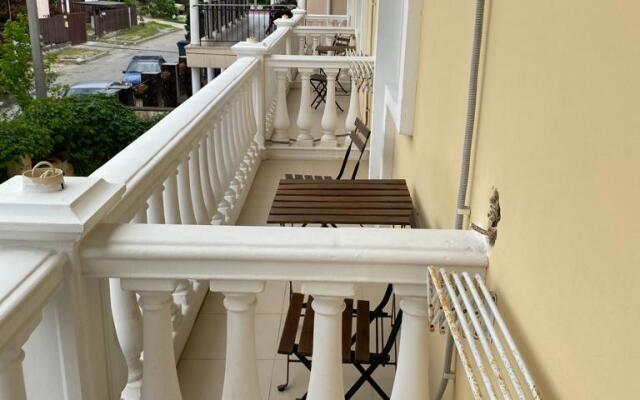 Artemida Guest house