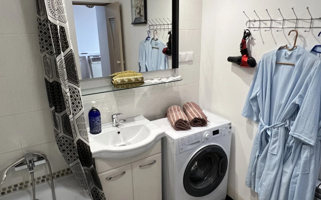 Uyutnaya Kvartira 79 v Tsentre Flat
