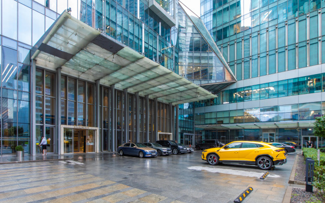 Апартаменты Комфортная студия на 35 этаже башни Оko