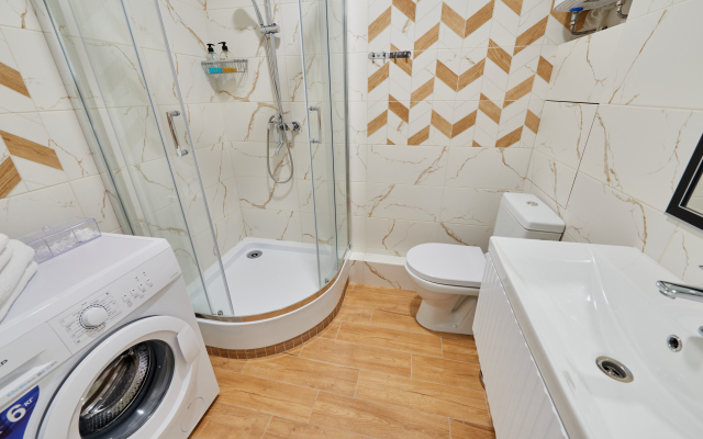 Kvartira v stile minimalizm s vidom na Komarovo  Flat