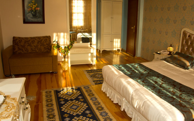 Esans Hotel