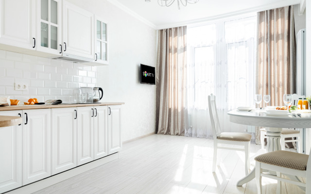 Апартаменты на 17 этаже в светлых тонах с видом на ЖК Тургенев , ФМР, Smart TV, комфорт и стиль by Depart Apart