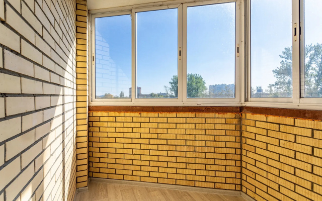 Kvartira Prostornaa dvuhkomnatnaa v samom centre goroda