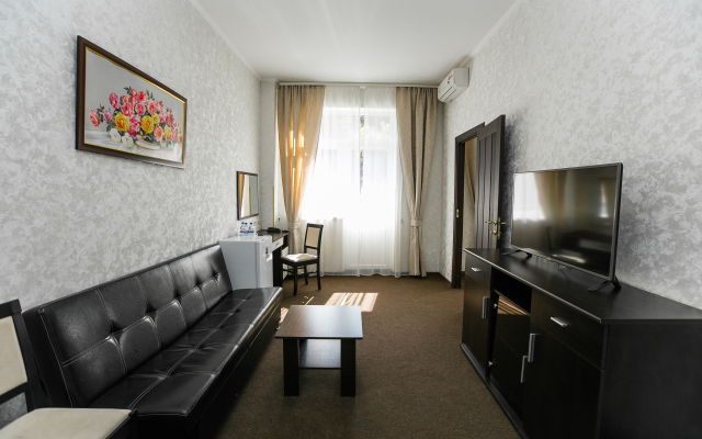 Argo Park Hotel