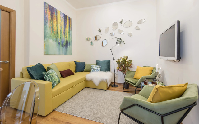 Квартира GM Apartments Стильная Трехкомнатная на Бульварном кольце