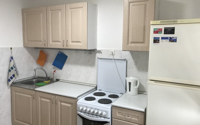 Odnokomnatnaya Na Lavrentyeva 14a Flat