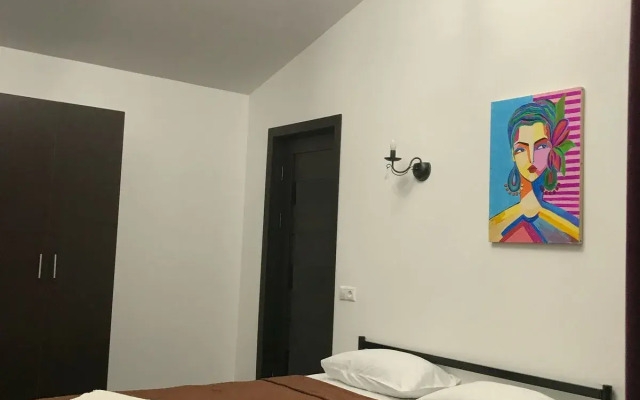 Na Ardzinba 240 Guest House