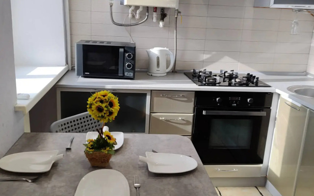 Na Atamanskaya 60A Flat