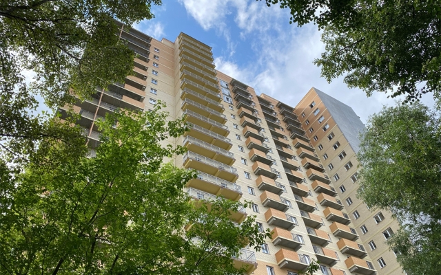 Studiya lyuks na Pukhova 56 Apartments