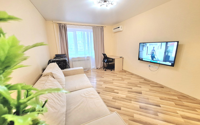 Квартира Большая двухкомнатная квартира