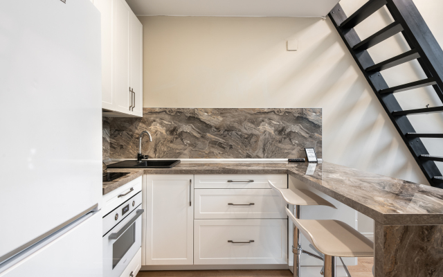 1-Komnatnaya Kvartira 38M² Na 1/3 Etazhe Flat