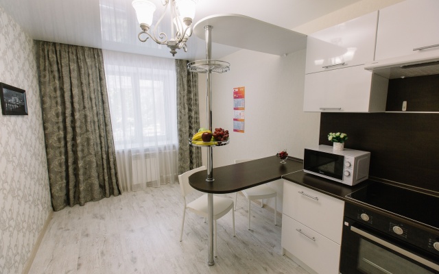 9 Nochej Na Kievskoj 70/3 Apartments