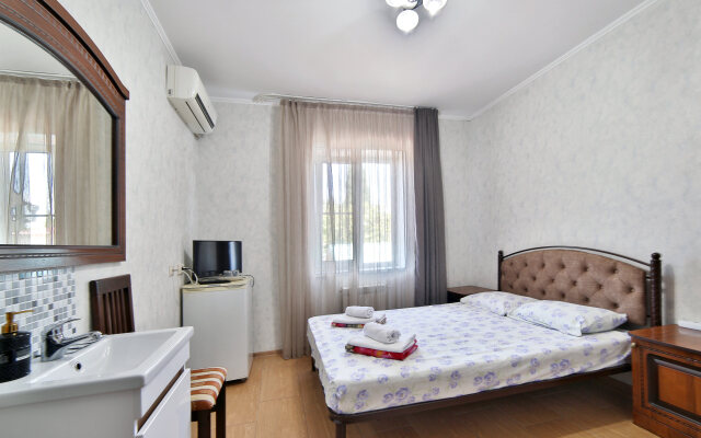 Chernomor Guest House