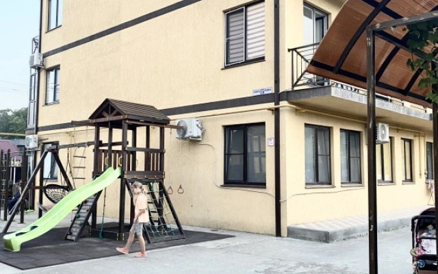 Uyutnaya Studiya na Ulitse Mira Flat