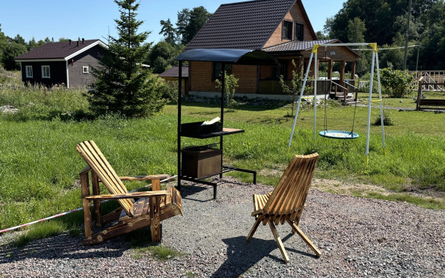 Les Private House