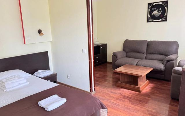 Отель Бригантина