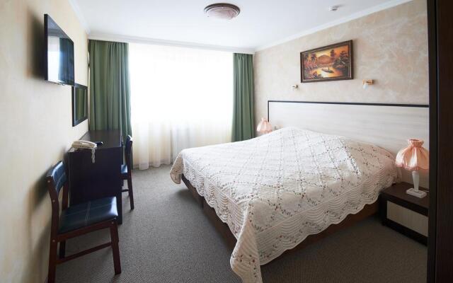 Avrora Hotel