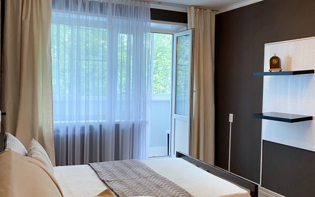 Апартаменты Красивая Двухкомнатная Квартира на 6 спальных мест