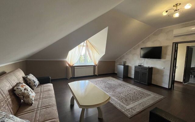 Гостевой дом Retro Hall