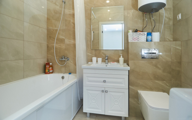Dvukhkomnatnye Kak Doma 58 Na Mira 78 Apartments