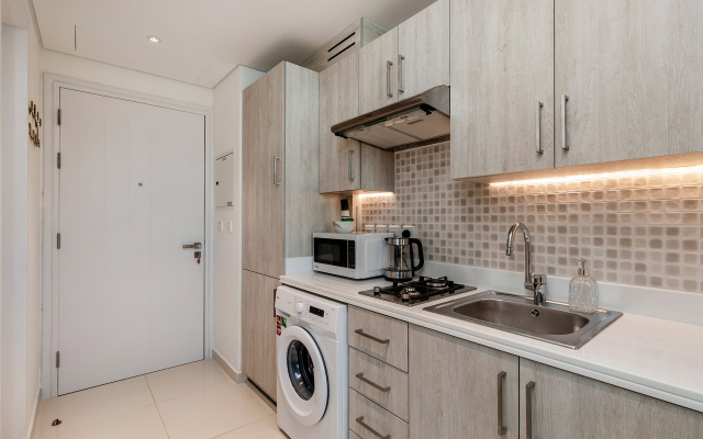 Beautiful Studio in Seven Palm Apartments