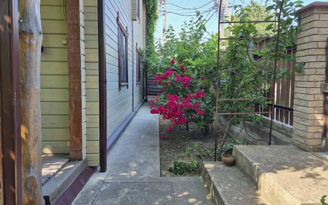 Mama Dzhan Guest house
