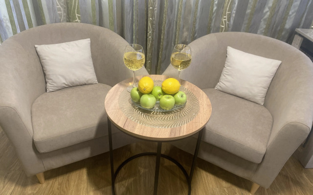 V Tsentre Na Pobede Revolyutsii Flat