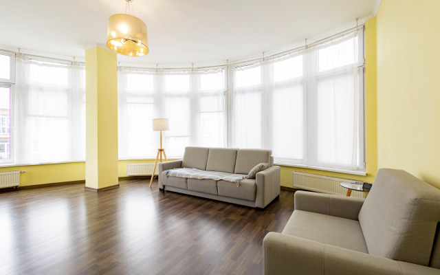 Dizaynerskie I Sovremennye V Tsentre Apartments