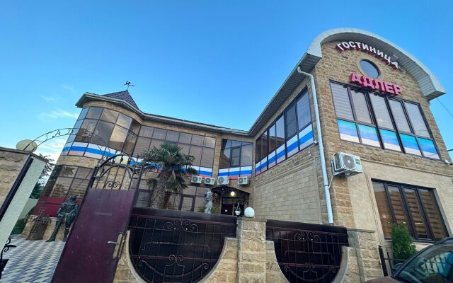 Гостиница Адлер