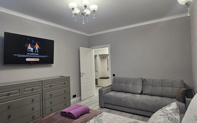Raydas Na Oranzhereynoy 17-3 Apartment