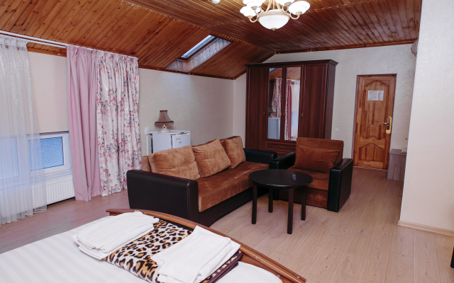 Karavella Hotel