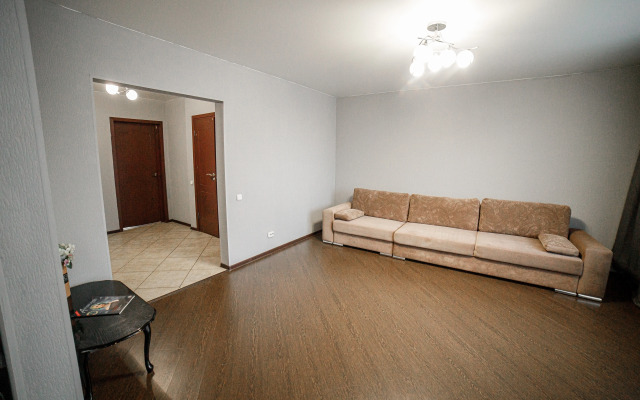 Po Ulitse Avrory 10 Apartments