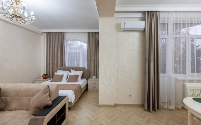 Квартира с Видом на Горы в Центре Города