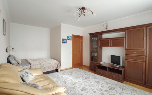 Udobno Paspolozhehnaya V Shagovoj Dostupnosti Ot Metpo Ctpogino Flat