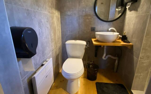 Peak Lodge Living Quarters