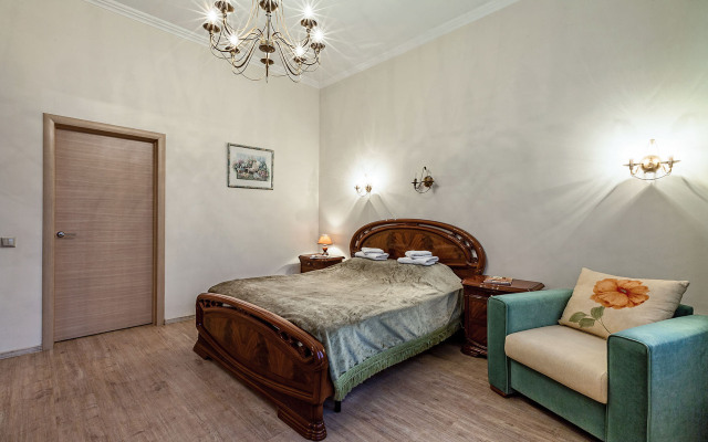 Апартаменты с видом на улицу Марата