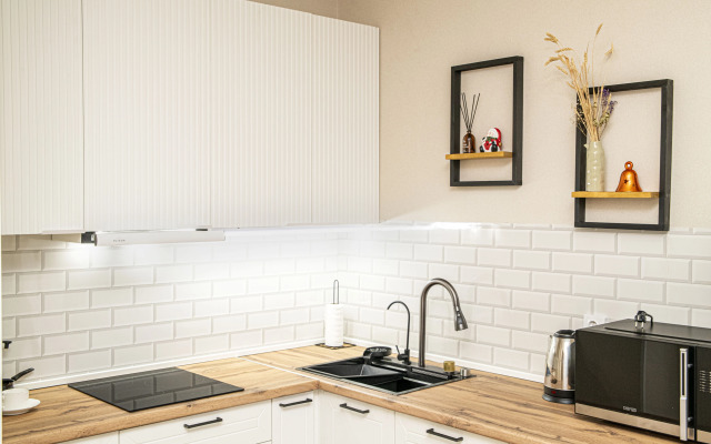 Апартаменты SunSet Чазова 2