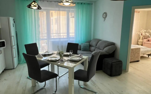 Апартаменты История на море