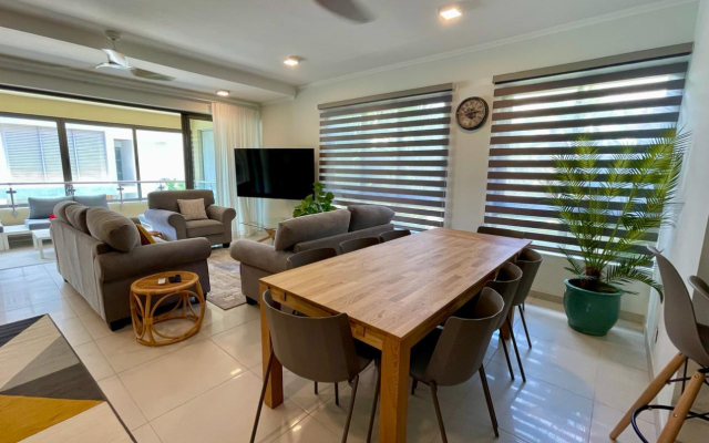 Ocean Legend Apartments