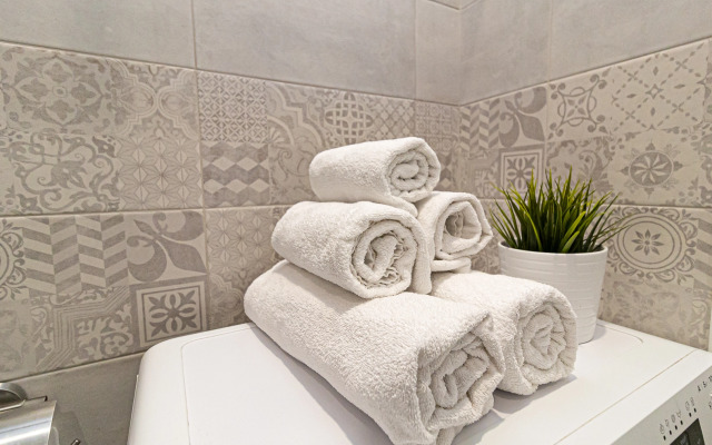 Квартира 2 Ночи на Улице им 40летия Победы 178к1