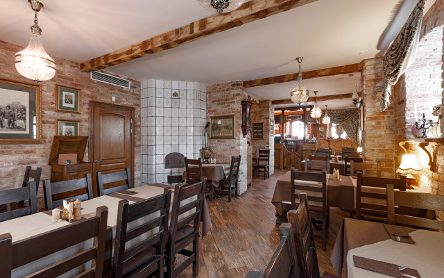 Отель Империал