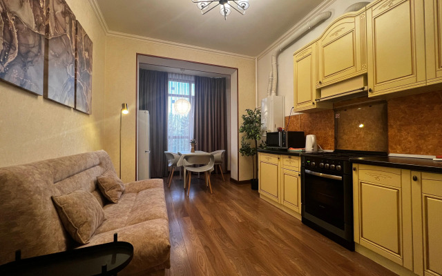 Апартаменты возле Парка на Аллее Строителей by Sutki26 1