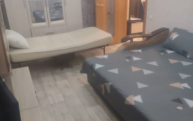 Na Atamanskoy 42B Apartments