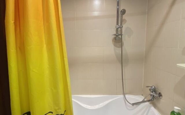 Квартира На Октябрьская 12