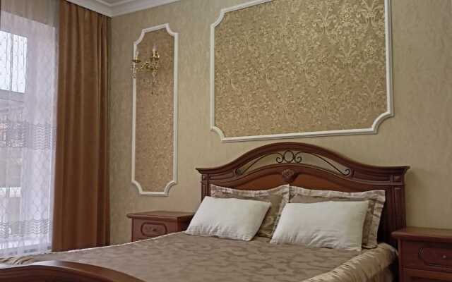 Versal' Guest House